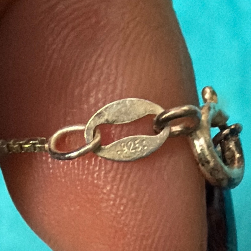 925 Silver & Shell Necklace - Picture 10 of 10